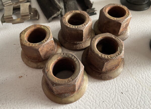 Leyland DAF T244 Rusty Wheel Nuts